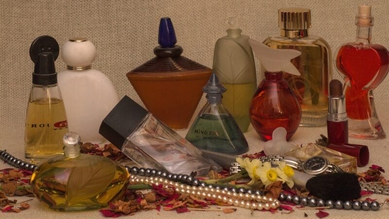 Perfumes egipcios, productos tradicionales que comprar en Egipto.