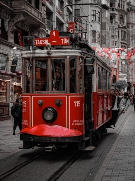 La Calle Istiklal y Plaza Taksim, el centro de la vida urbana en Estambul