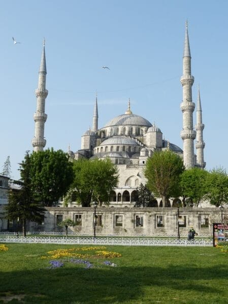 La Mezquita Azul, un sitio esencial que ver en Estambul