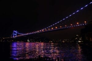 El Puente del Bósforo, una vista icónica que ver en Estambul