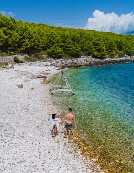 Isla de Brac, famosa por la playa de Zlatni Rat, cercana a Split