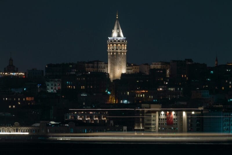 Torre de Gálata en Estambul, Turquía, una parada esencial en 3, 5, 7 o 10 días de visita