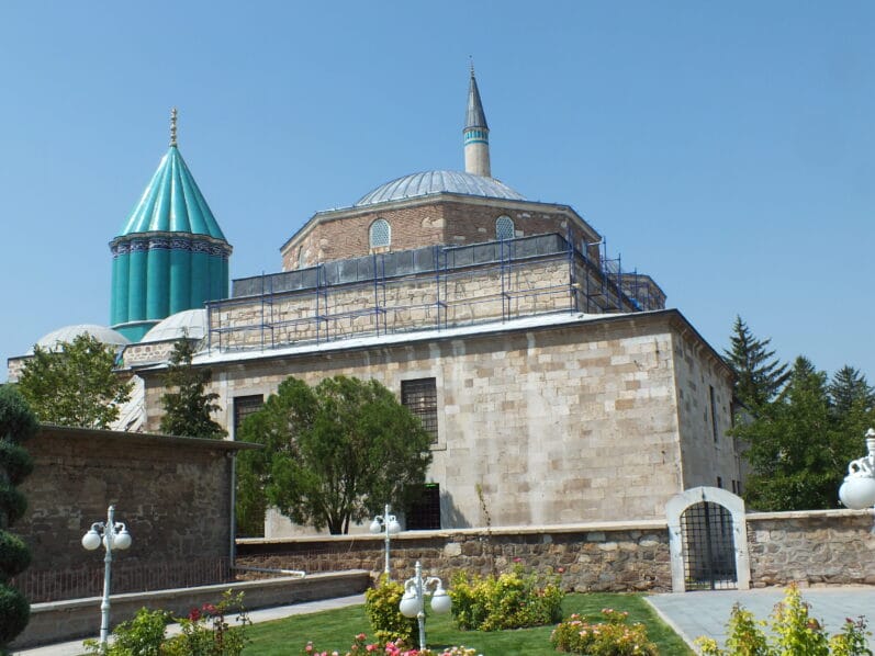 La tumba de Rumi en Konya, un sitio espiritual de Turquía para visitar en 3, 5, 7 o 10 días