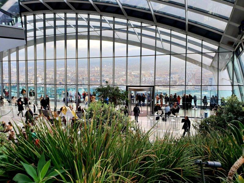 Vista panorámica desde el Sky Garden, un lugar único que ver en Londres en 3 días.